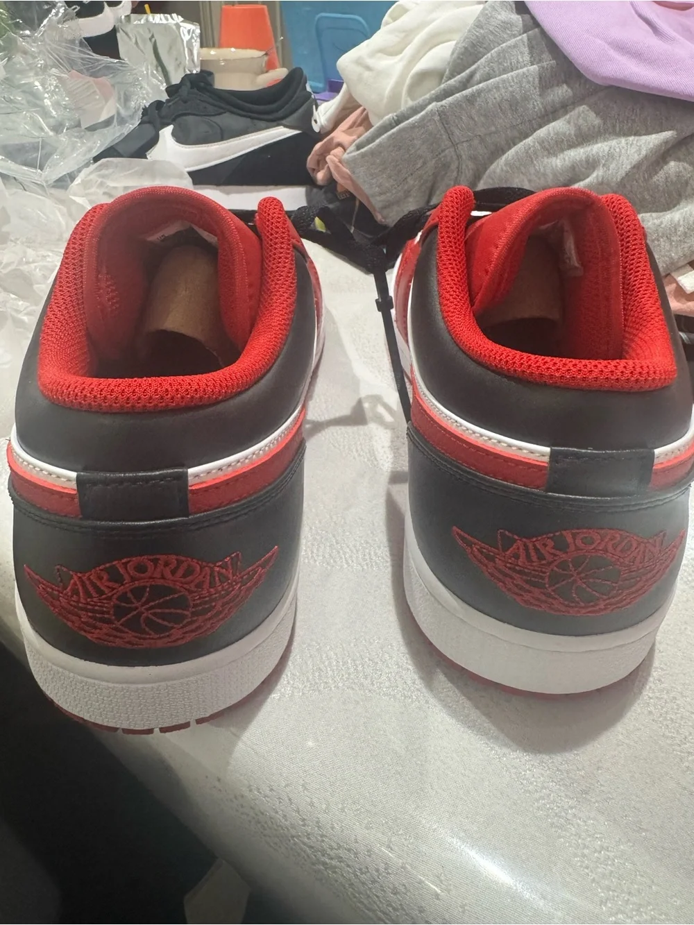 Jordan authentic low
